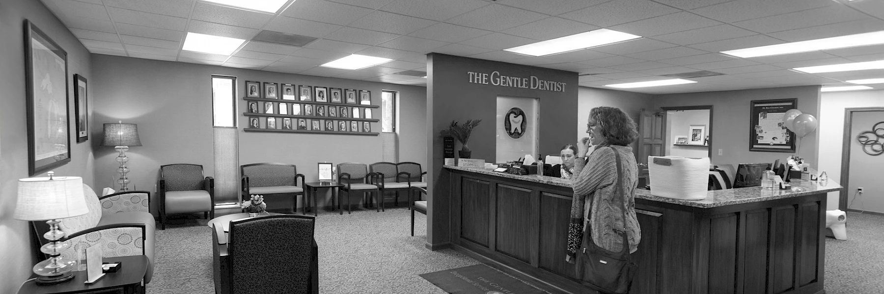 3_1_header_bw_wait-room_firstvisit_1920x700